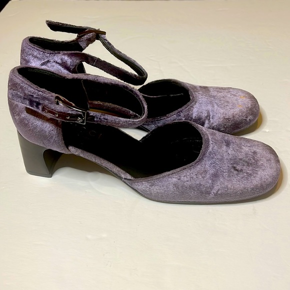 Gucci Light Purple Velvet Ankle Strap Block Heels size 36 C with Dustbag - Picture 2 of 7